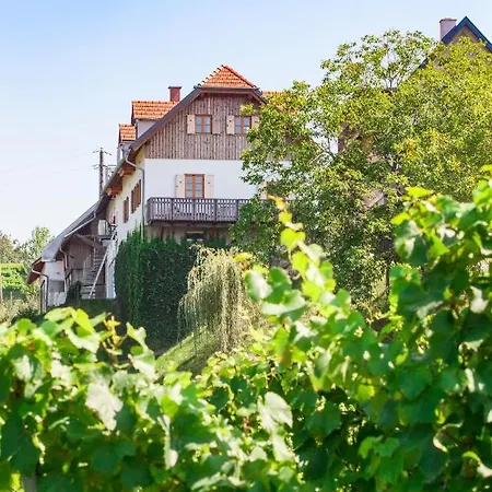 Apartament Gaestehaus Dworschak *